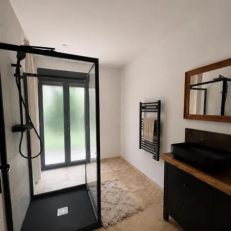 Villa Au Calme Avec Piscine Et Forêt *